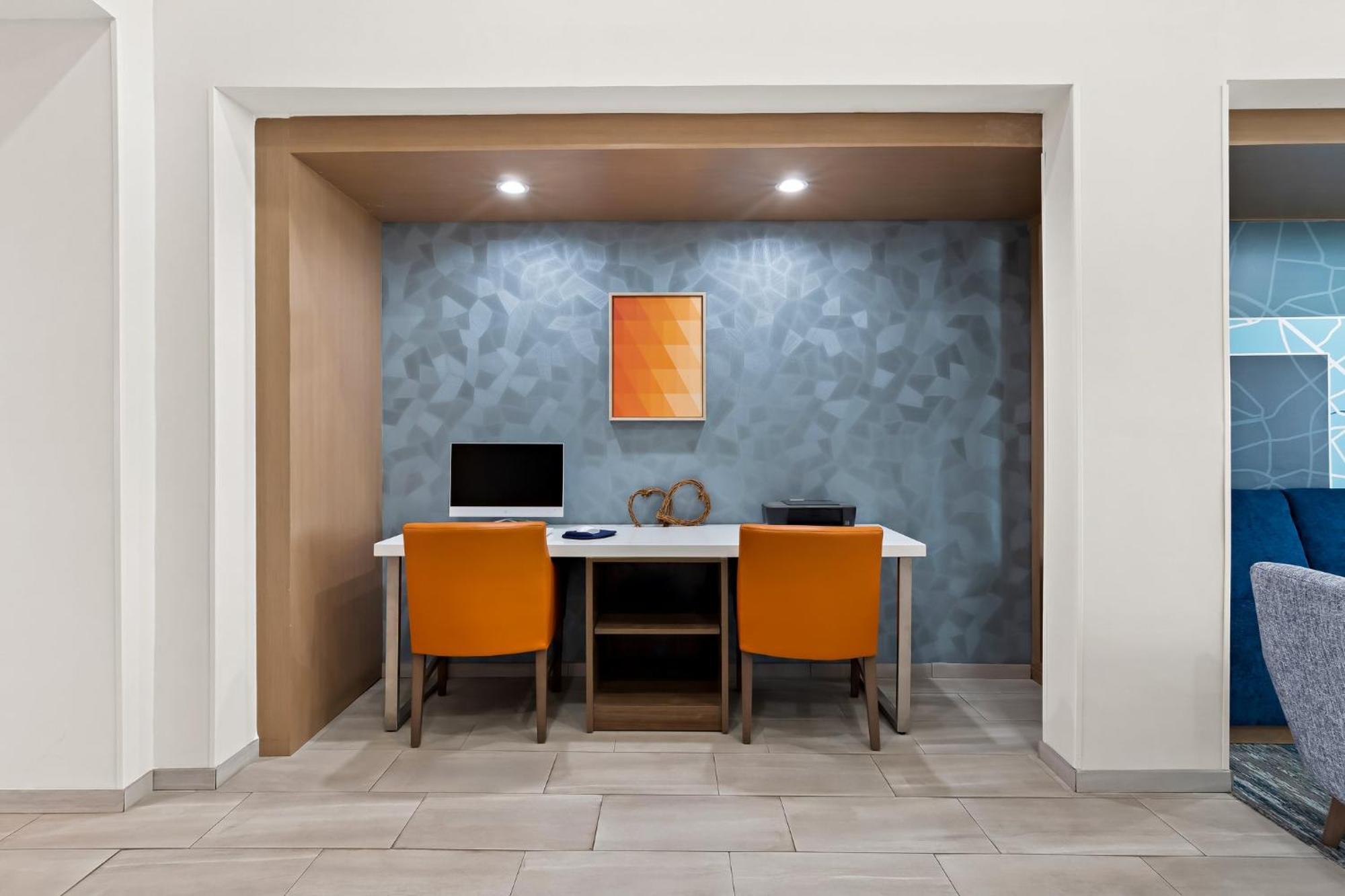 Holiday Inn Express & Suites Perry By Ihg Esterno foto