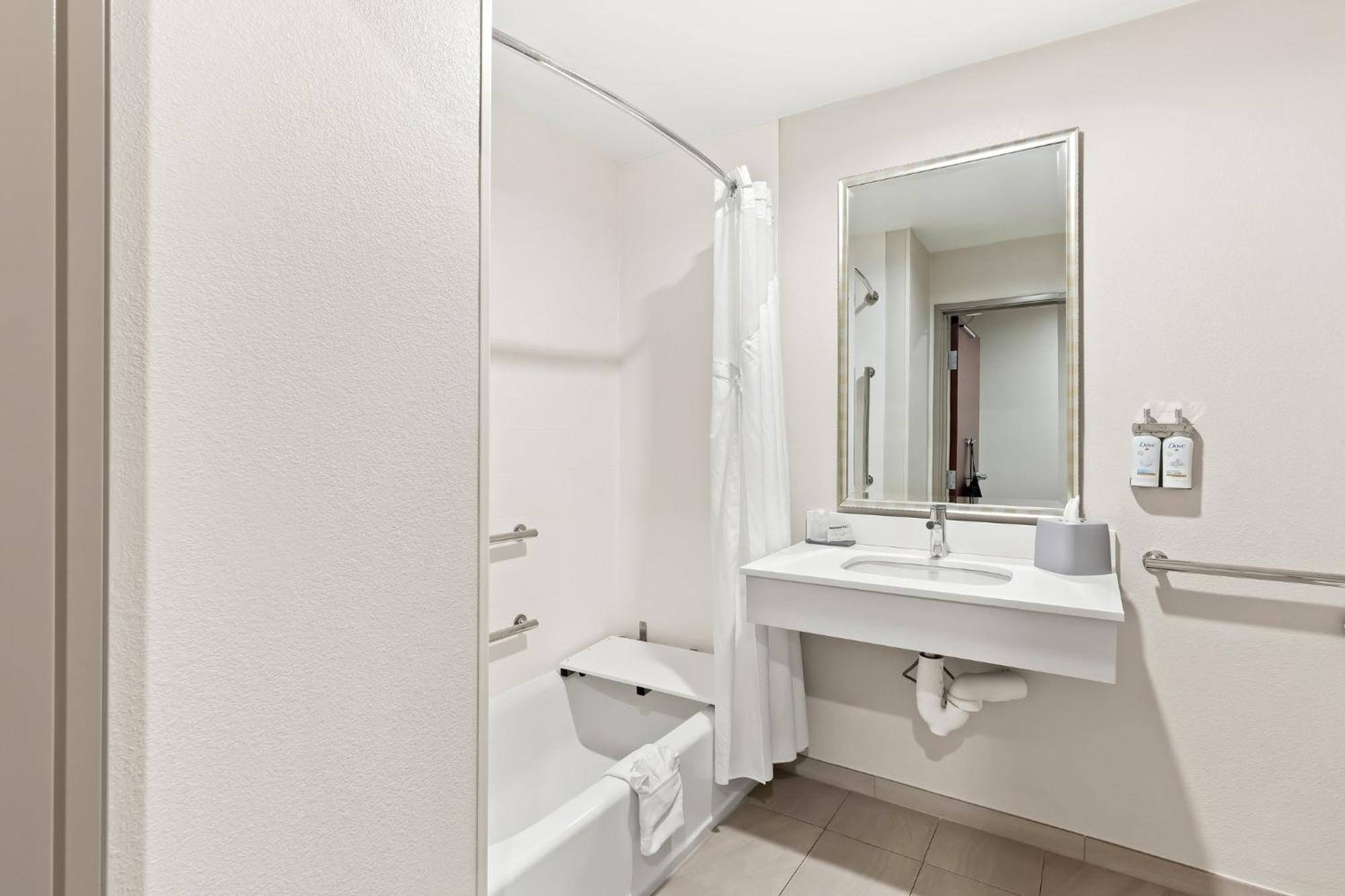 Holiday Inn Express & Suites Perry By Ihg Esterno foto