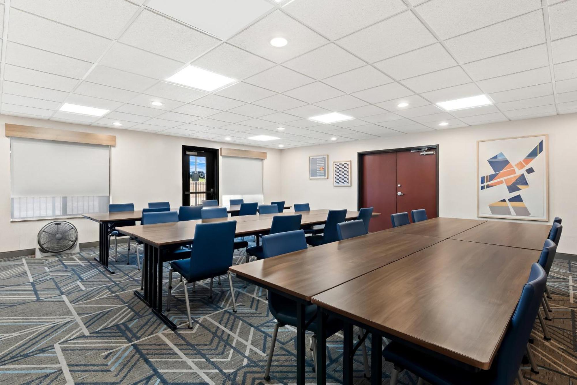 Holiday Inn Express & Suites Perry By Ihg Esterno foto