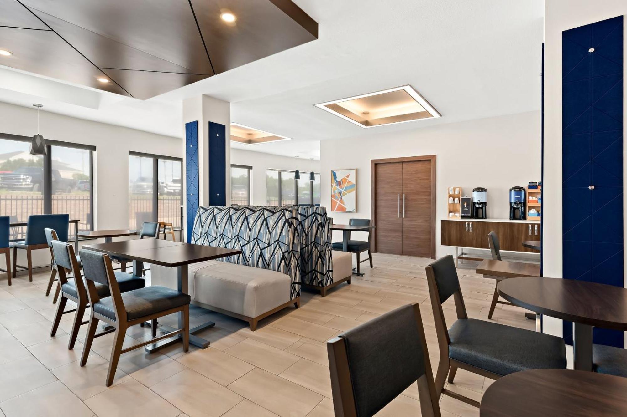 Holiday Inn Express & Suites Perry By Ihg Esterno foto