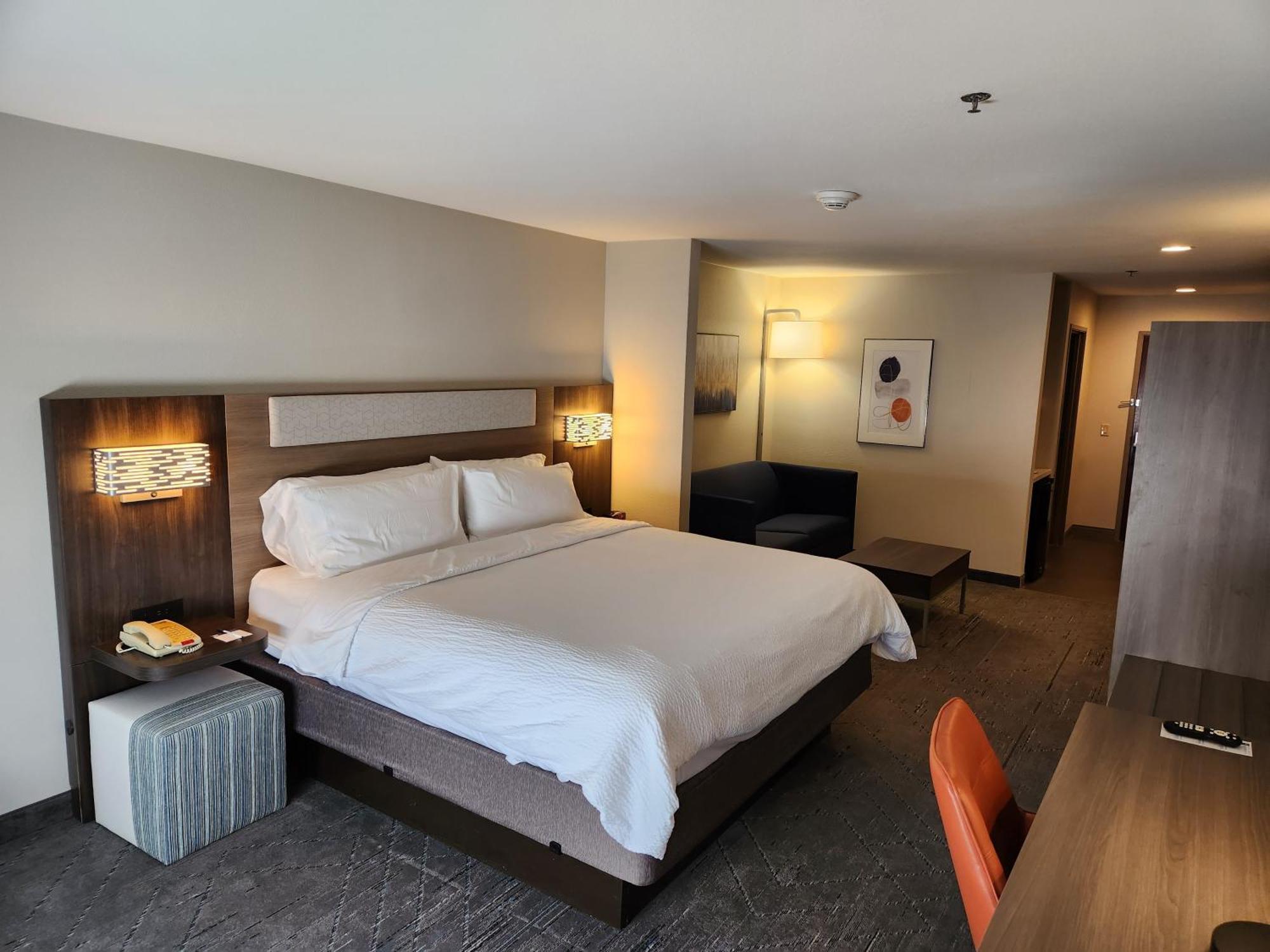 Holiday Inn Express & Suites Perry By Ihg Esterno foto