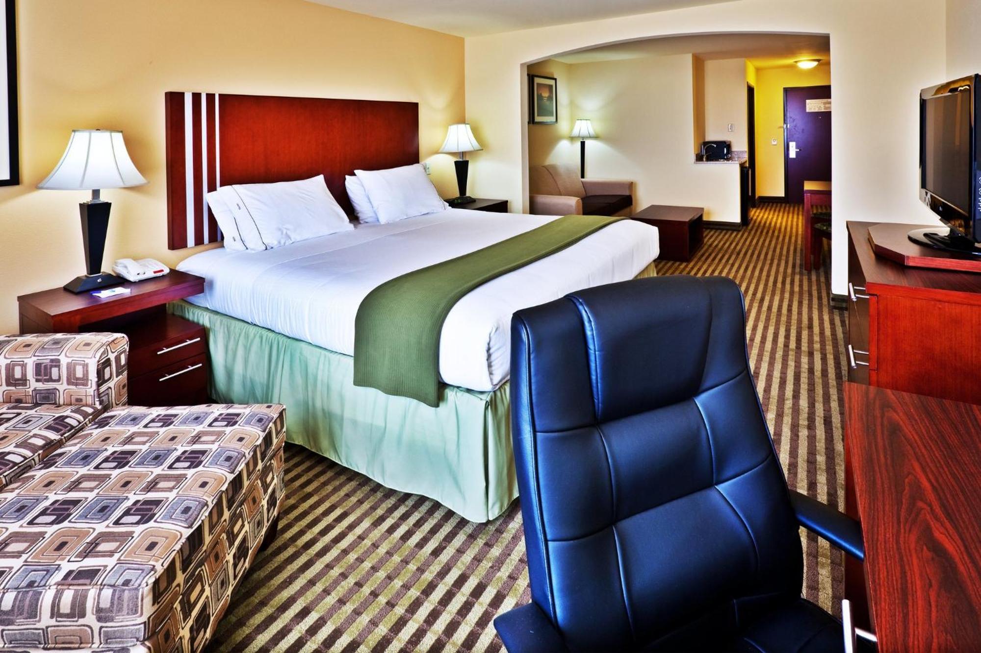 Holiday Inn Express & Suites Perry By Ihg Esterno foto