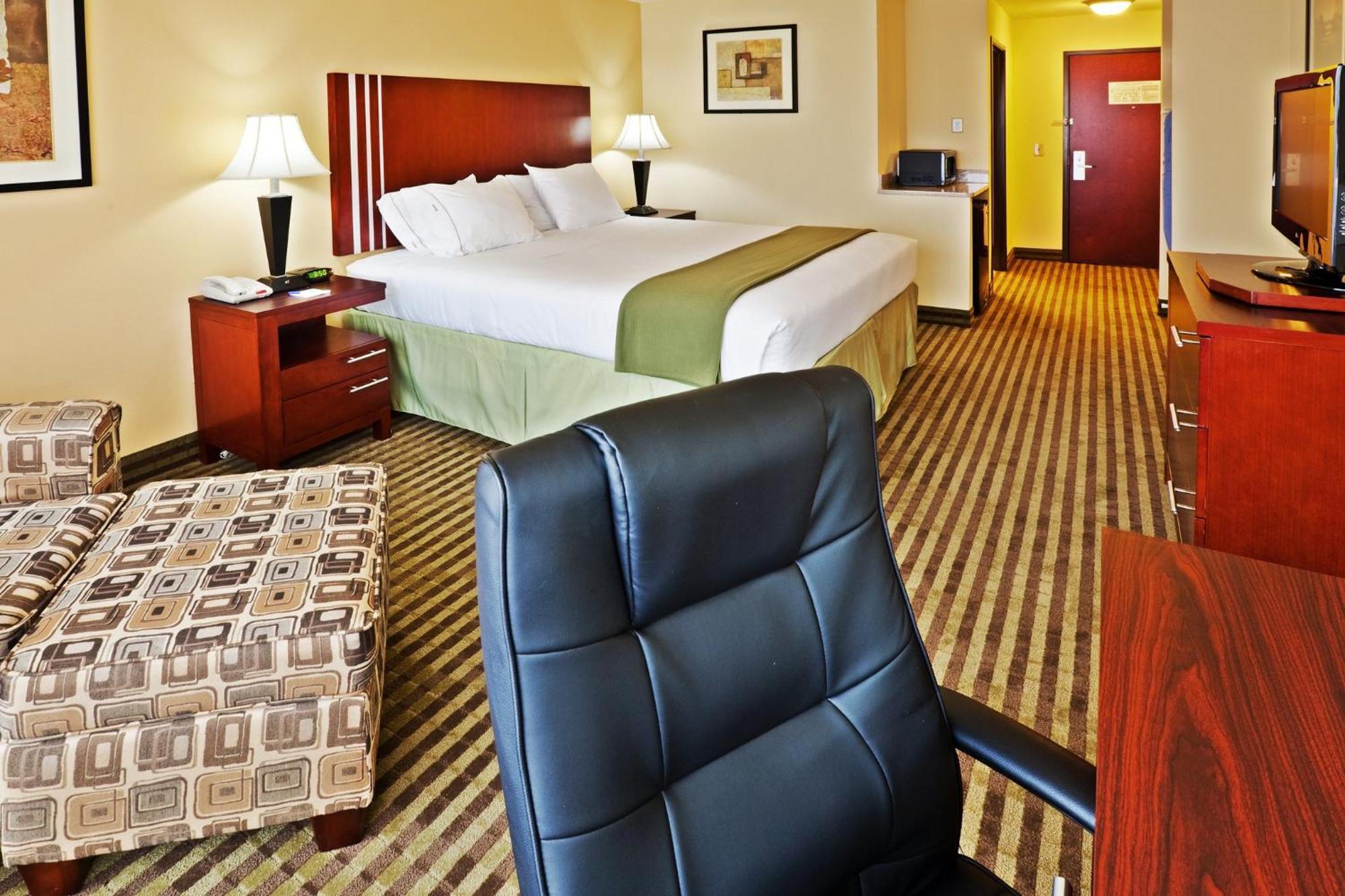 Holiday Inn Express & Suites Perry By Ihg Esterno foto