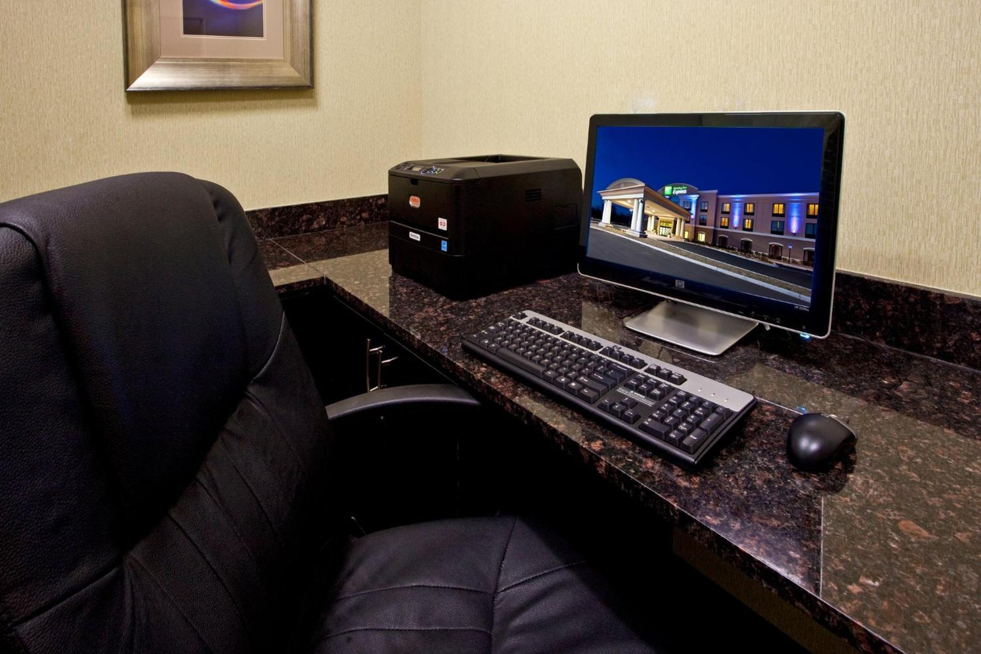 Holiday Inn Express & Suites Perry By Ihg Esterno foto
